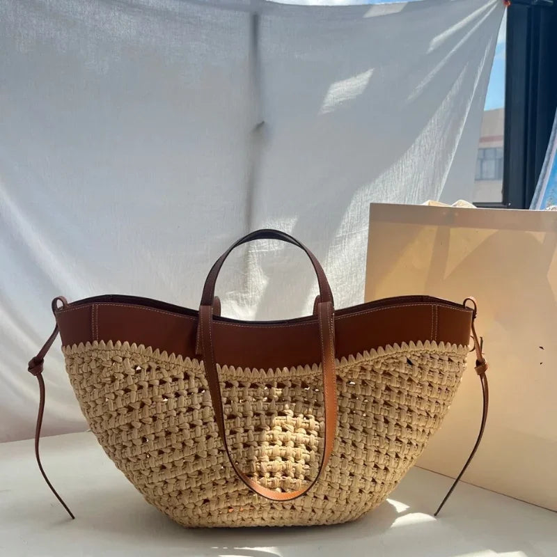 Designer Straw Woven Women's Tote Bag Large Capacity Dumpling-shaped Straw Woven Shoulder Bag Fashion Wing-shaped Shoulder Bag