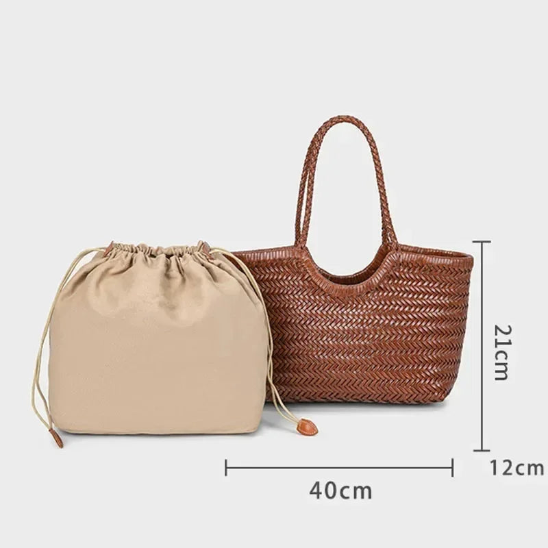 Designer Straw Woven Women's Tote Bag Large Capacity Dumpling-shaped Straw Woven Shoulder Bag Fashion Wing-shaped Shoulder Bag