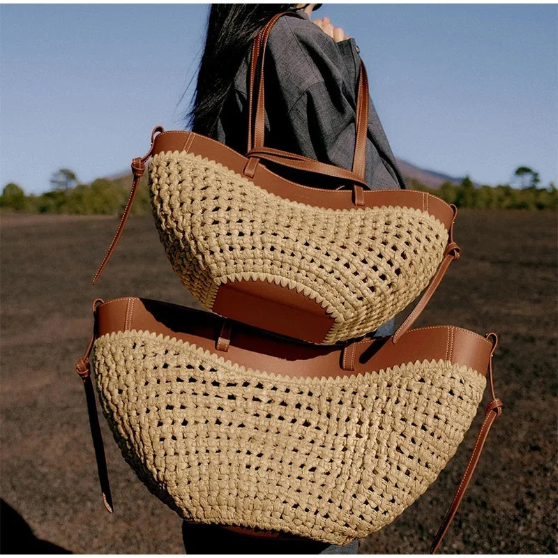 Designer Straw Woven Women's Tote Bag Large Capacity Dumpling-shaped Straw Woven Shoulder Bag Fashion Wing-shaped Shoulder Bag