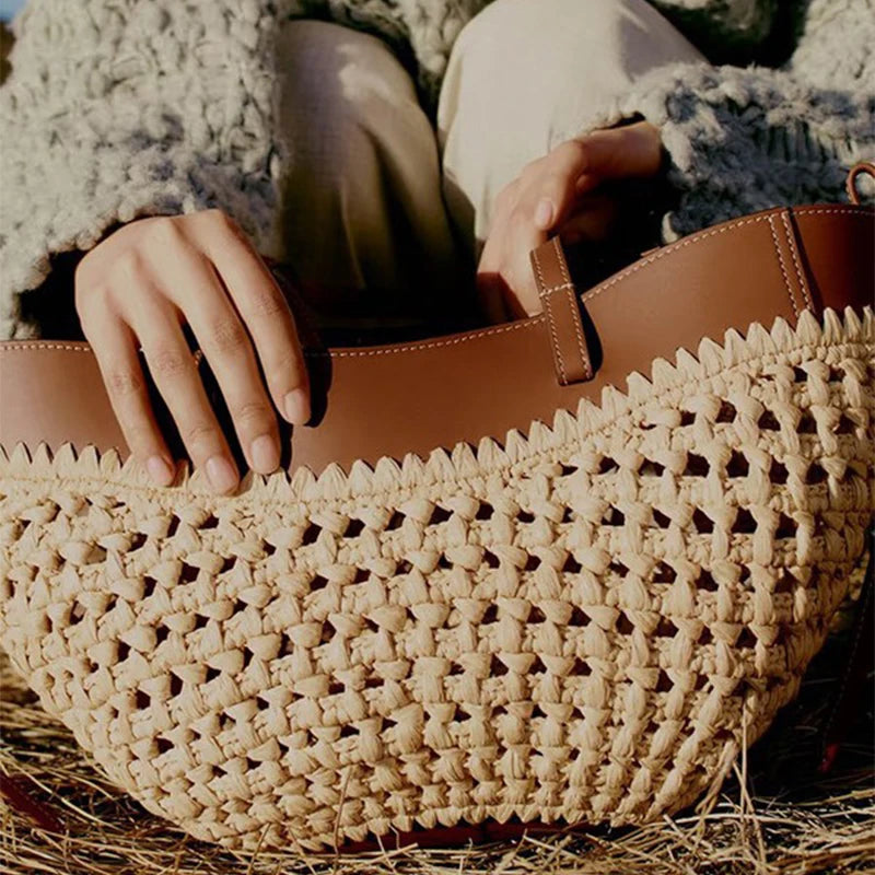 Designer Straw Woven Women's Tote Bag Large Capacity Dumpling-shaped Straw Woven Shoulder Bag Fashion Wing-shaped Shoulder Bag