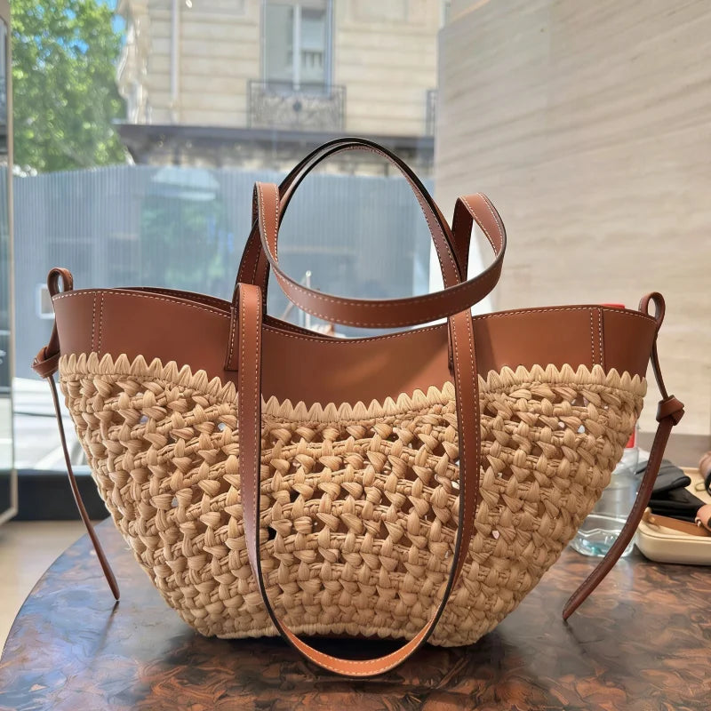 Designer Straw Woven Women's Tote Bag Large Capacity Dumpling-shaped Straw Woven Shoulder Bag Fashion Wing-shaped Shoulder Bag